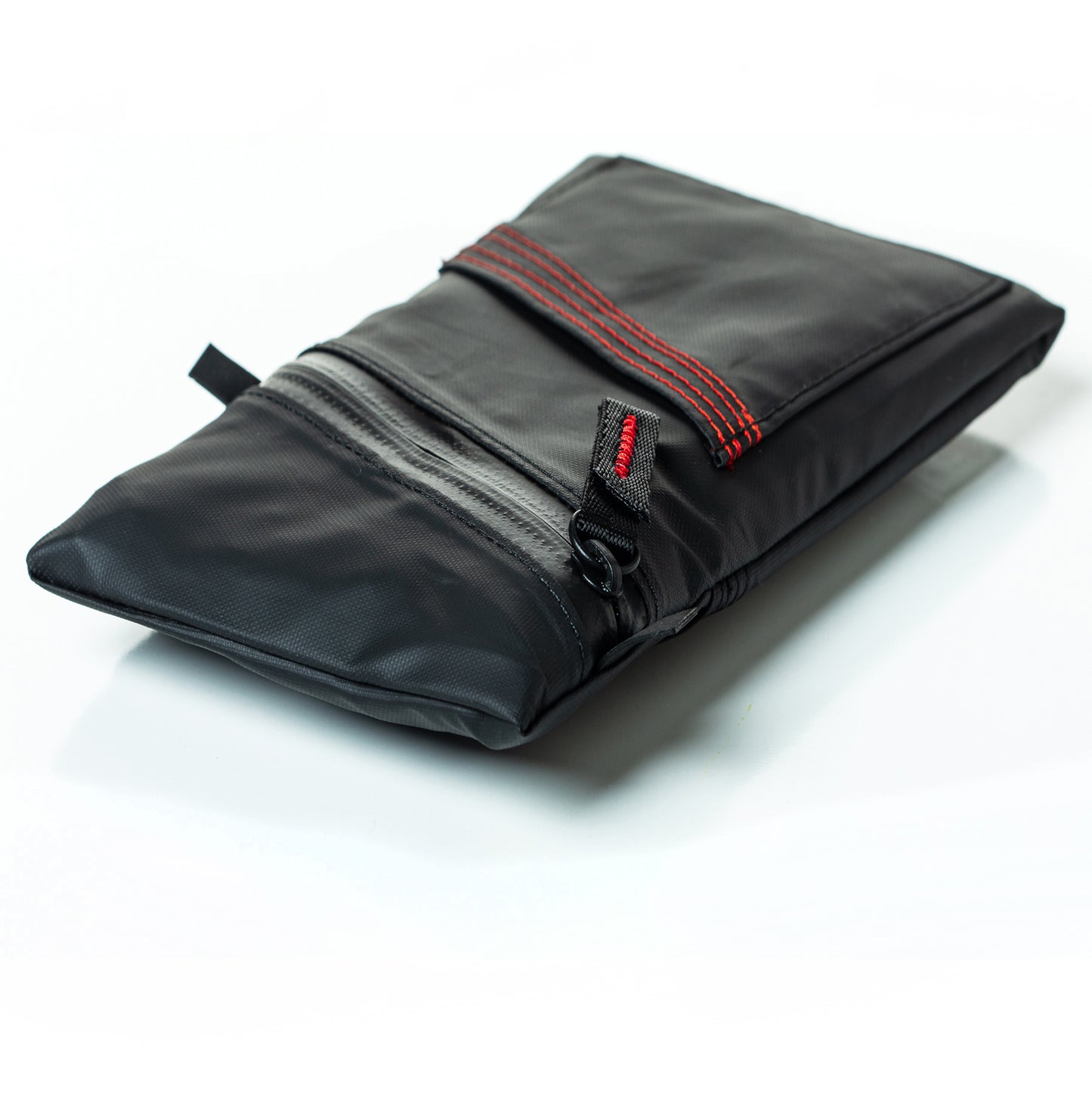 Side view of Fierce Hazel Echelon Pouch in Ballistic black in two sizes. Cycling ride pouch weatherproof durable rainproof phone cycling wallet