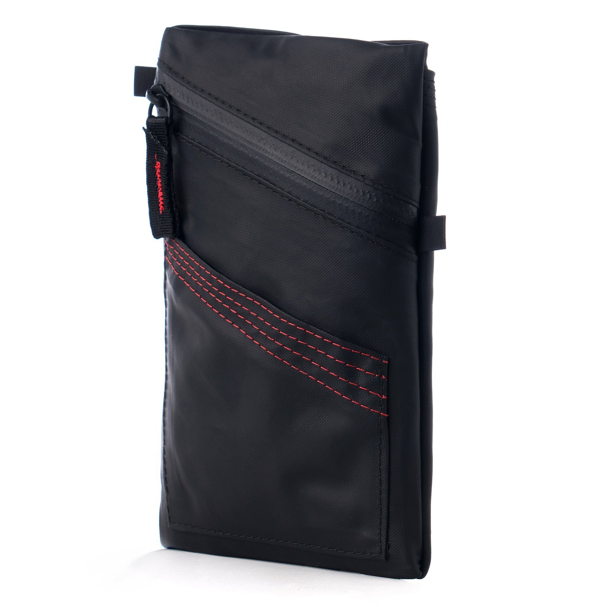 Front view of Fierce Hazel Echelon Pouch in Ballistic black. Cycling ride pouch weatherproof durable rainproof phone cycling wallet