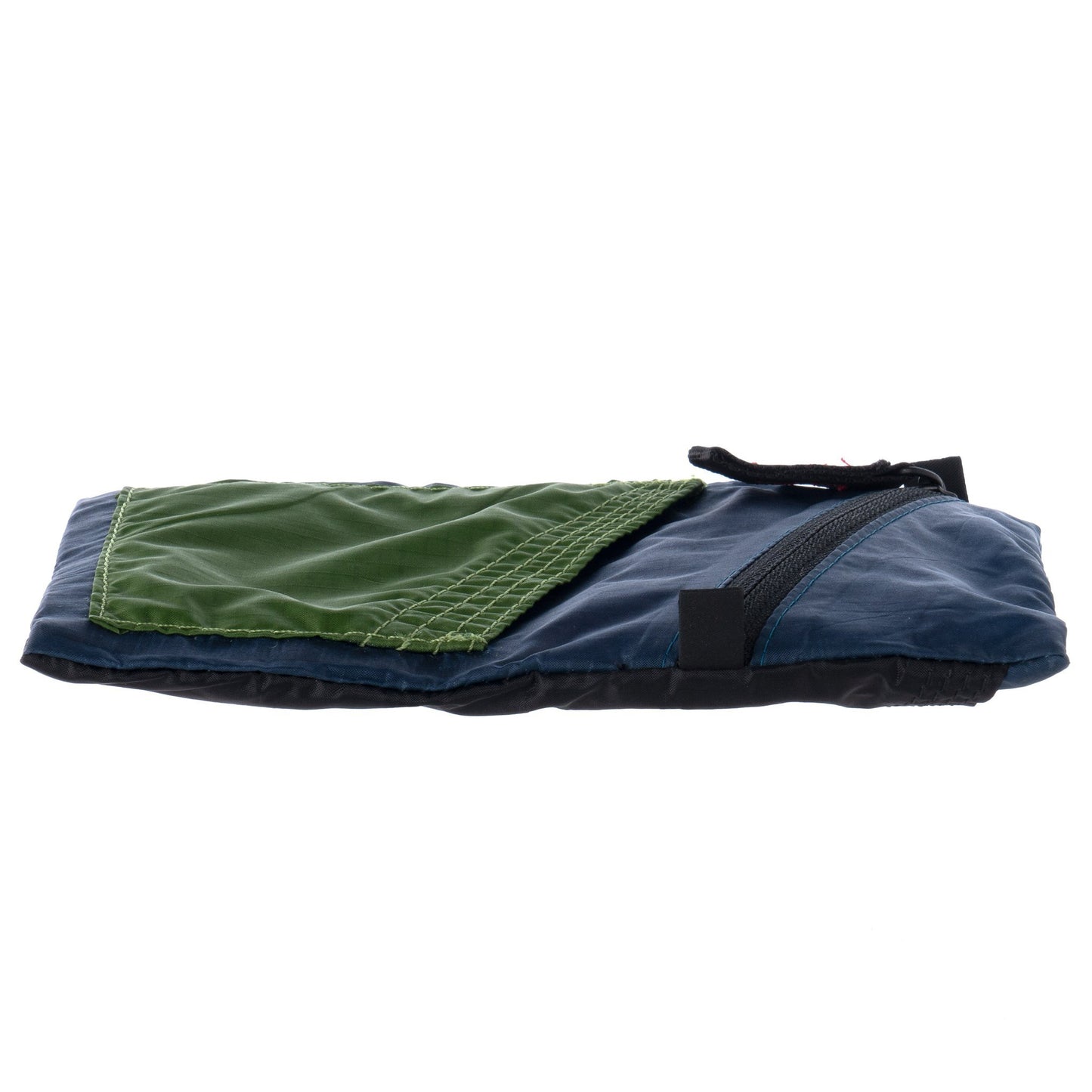 Side view of Fierce Hazel Ultralightweight weatherproof seam-sealed cycling pouch sustainable zipper phone pouch 30D PU + silicon-coated nylon